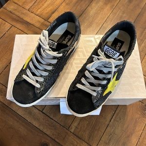 Golden Goose Superstars size 37